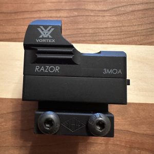Used Vortex Razor 3MOA red dot w YHM mount